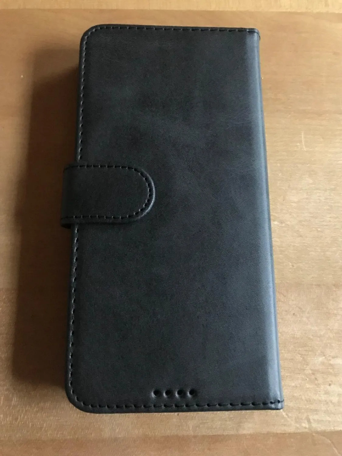EAZY CASE iPhone 15 Klapphülle braun Kunstleder