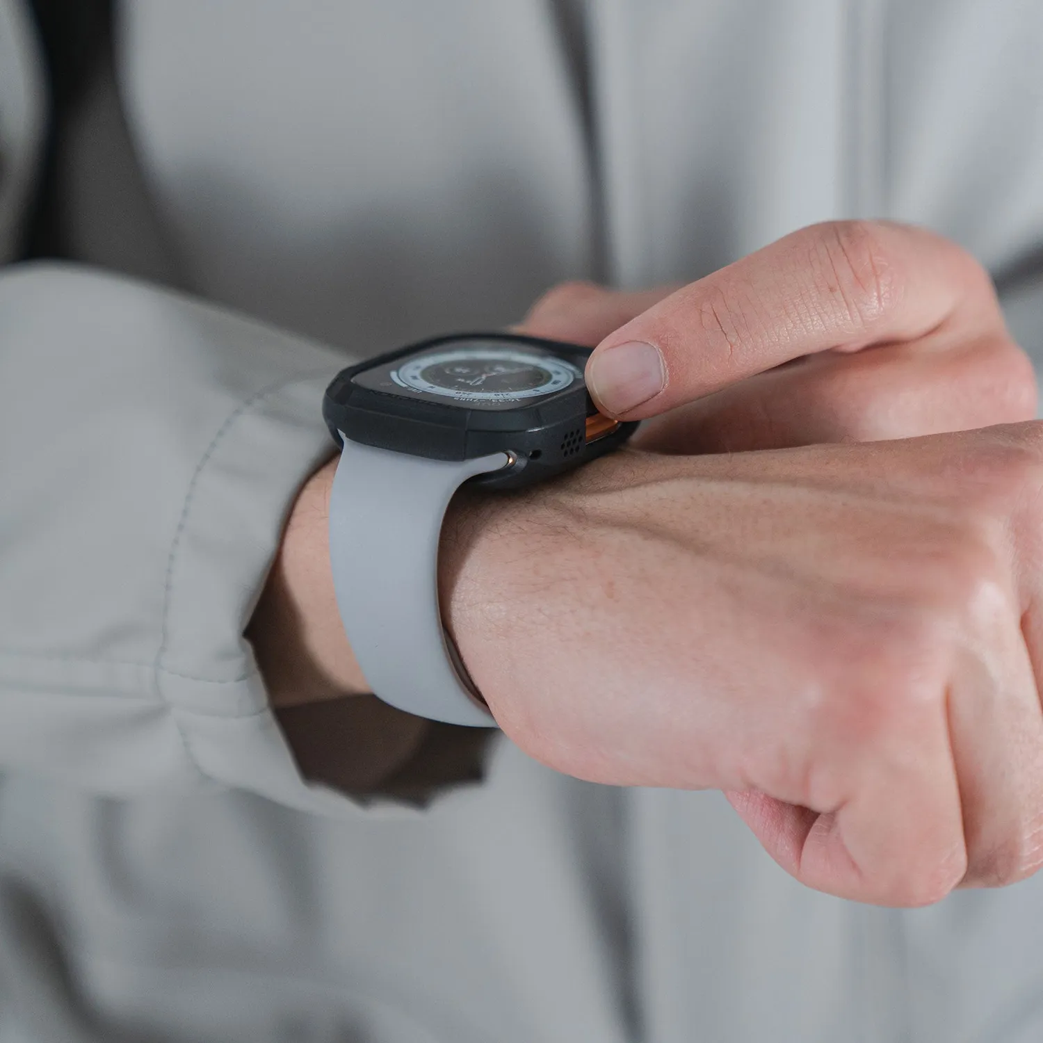 arktis SHOCKPROOF Apple Watch Ultra 49 mm Hülle stoßfest
