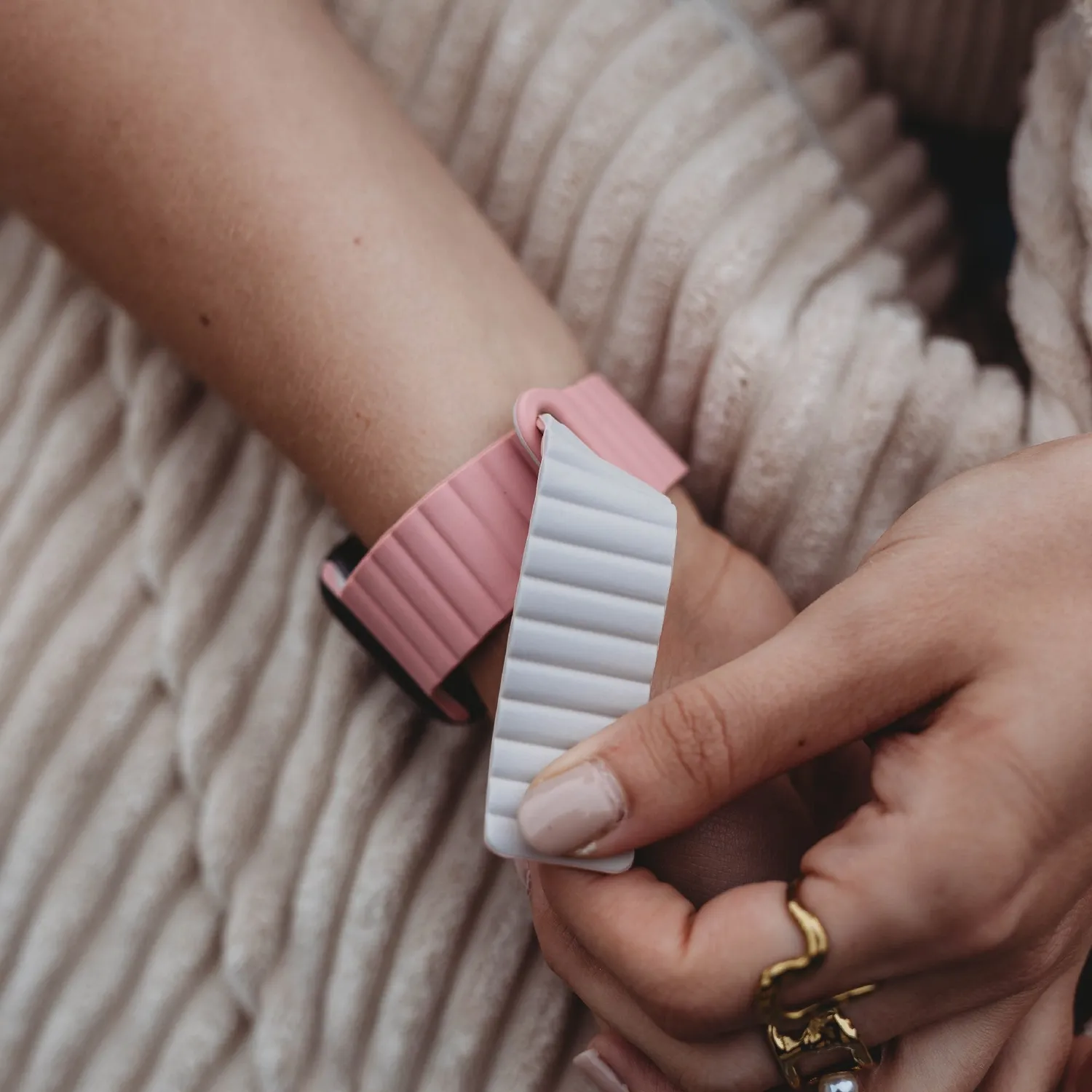arktisband Apple Watch Neo Magnetarmband Rosa/Weiß