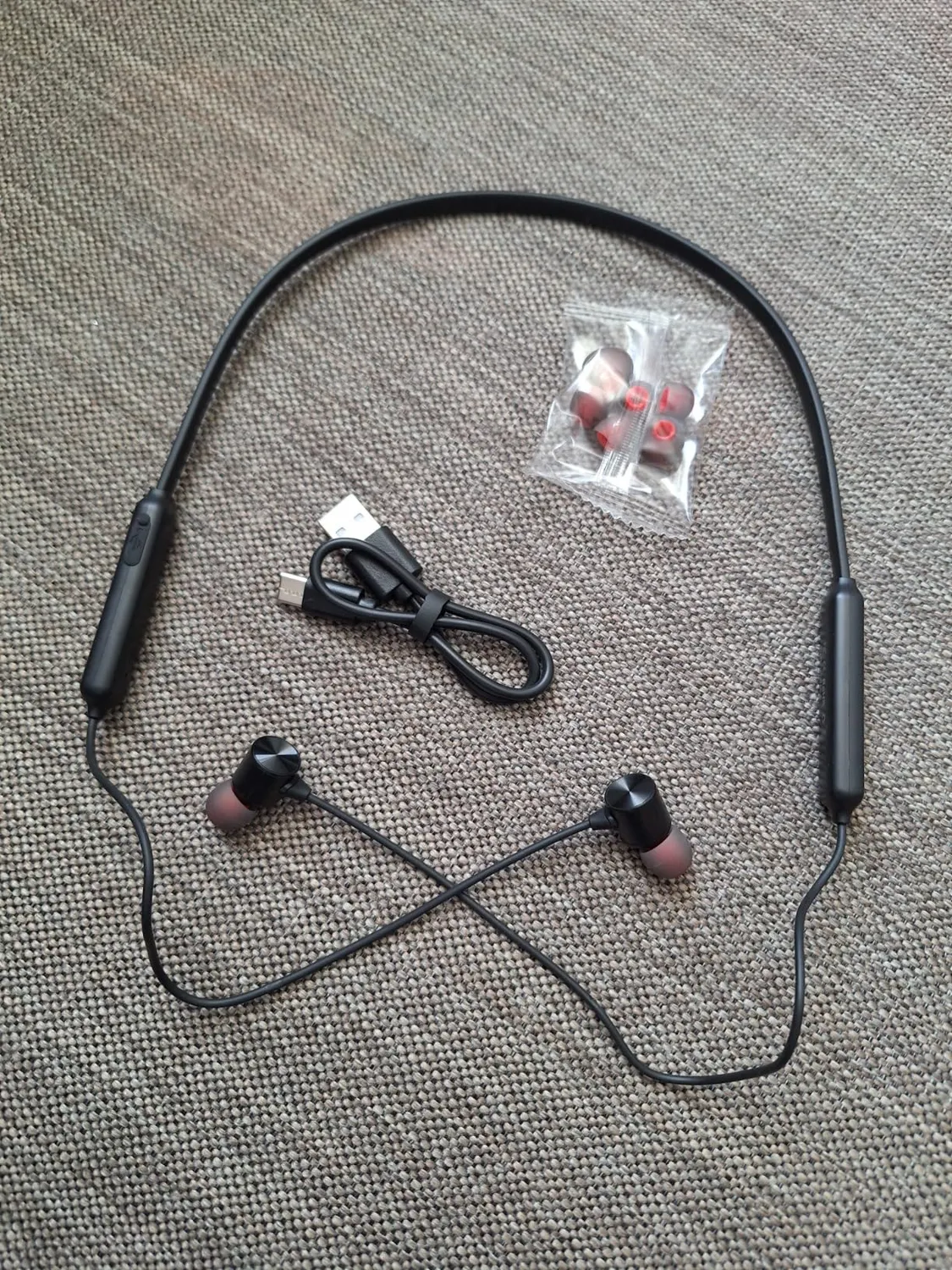 YATWIN Sport Bluetooth Kopfhörer In-Ear Schwarz IPX7