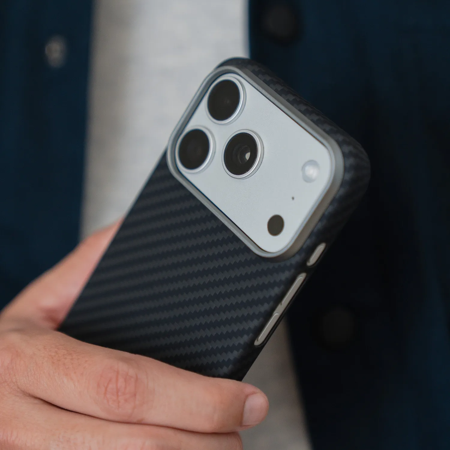 arktis Carbon Case Hülle iPhone 17 Pro Aramid MagSafe