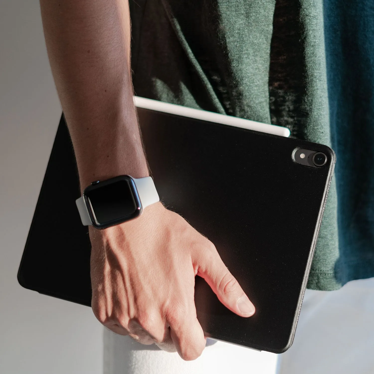 arktis iCEO iPad Air 10,9 (2022/2020) Smart Case