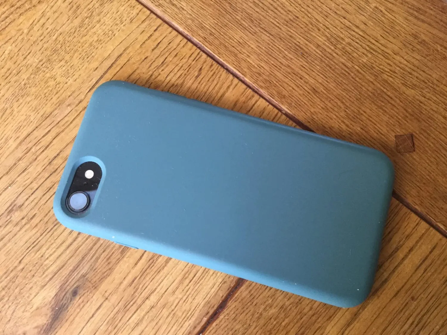 YATWIN iPhone SE 2022/2020/8/7 Silikon Hülle Schwarz griffig