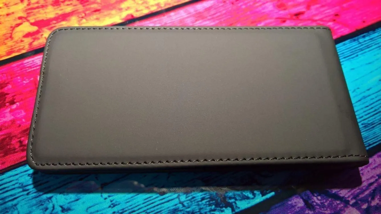 EAZY CASE Huawei P8 Lite 2015 Klapphülle Schwarz