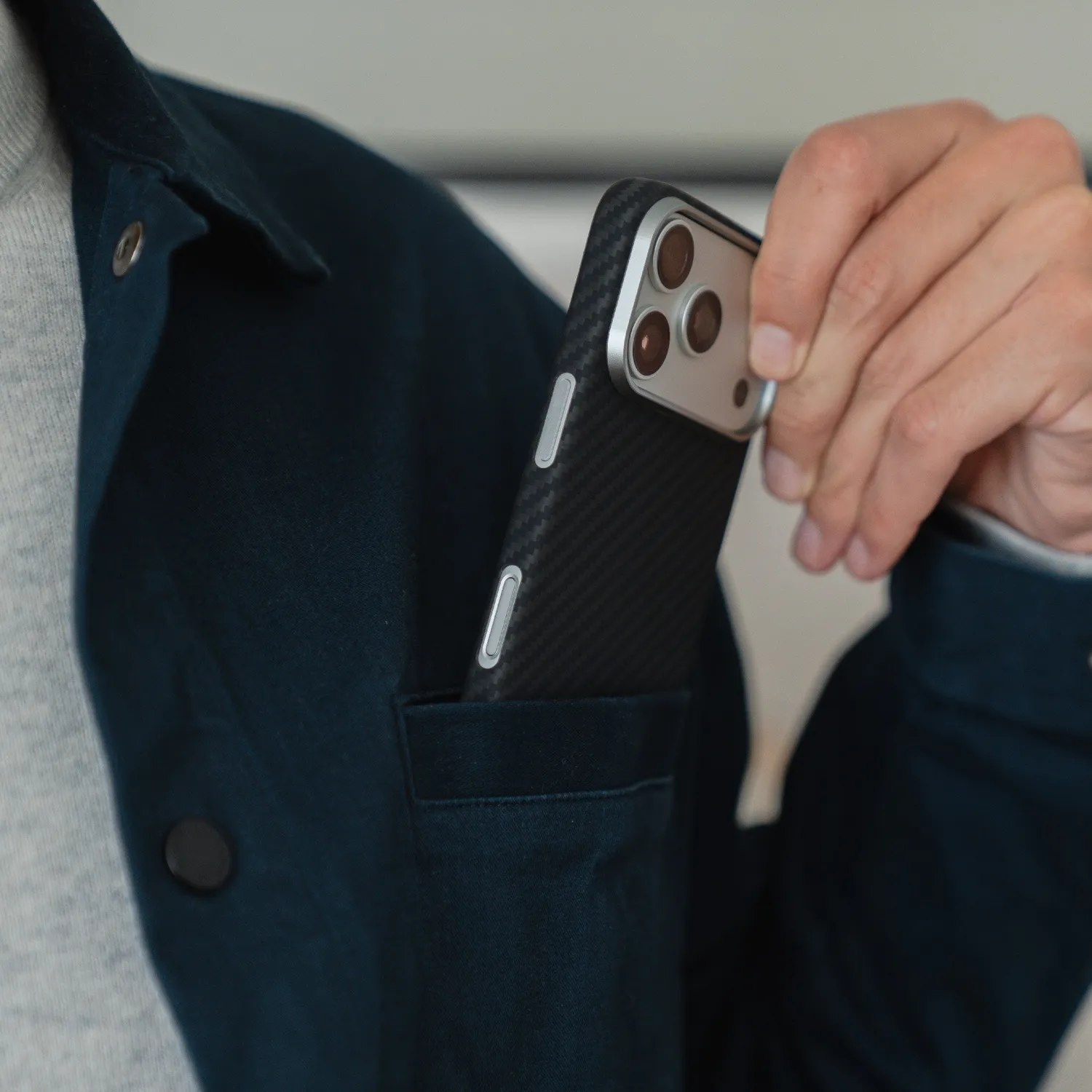 arktis Carbon Case iPhone-Hülle iPhone 18 Pro Aramid MagSafe