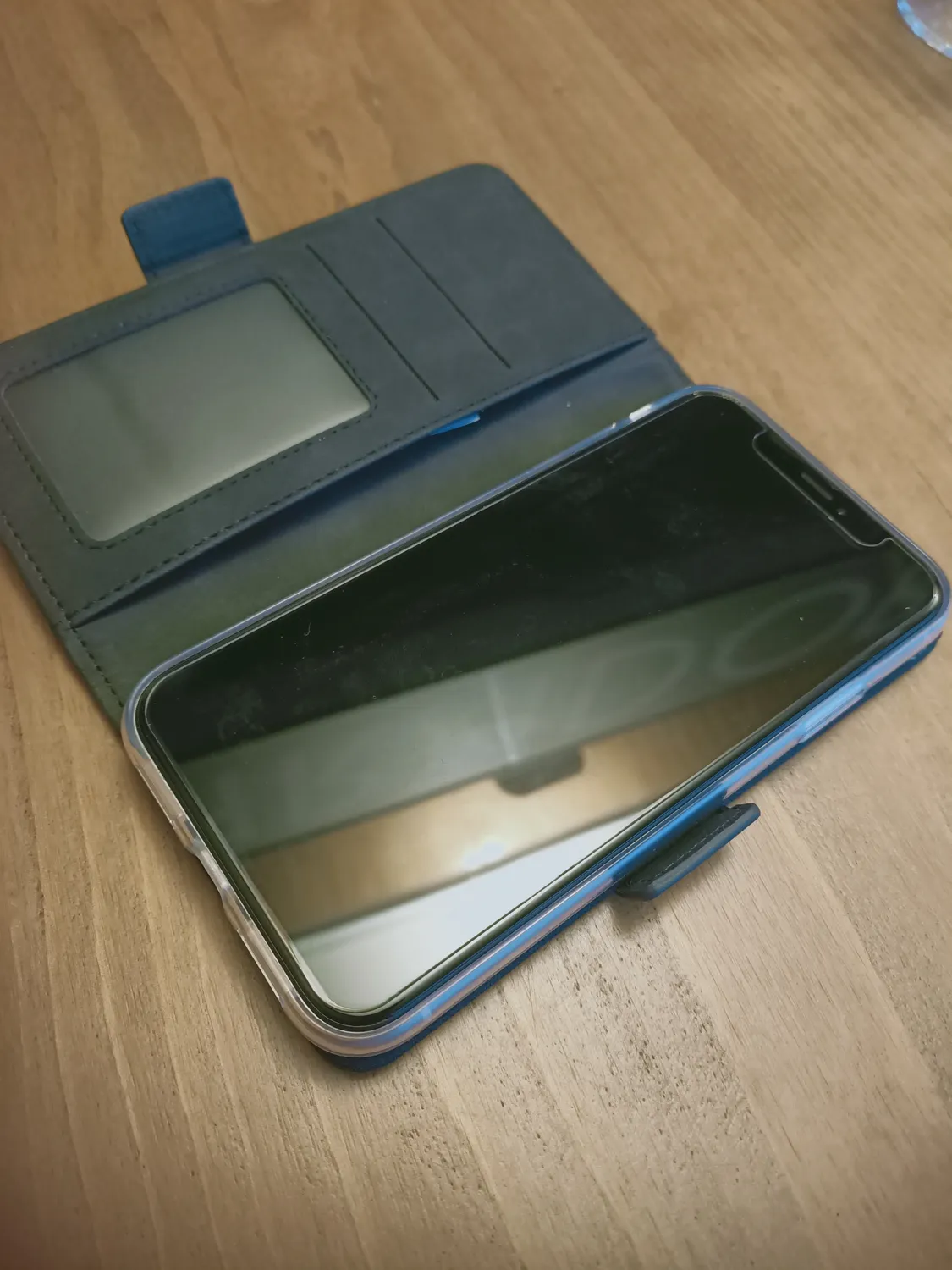 YATWIN iPhone XR Klapphülle Leder Weinrot mit Glas