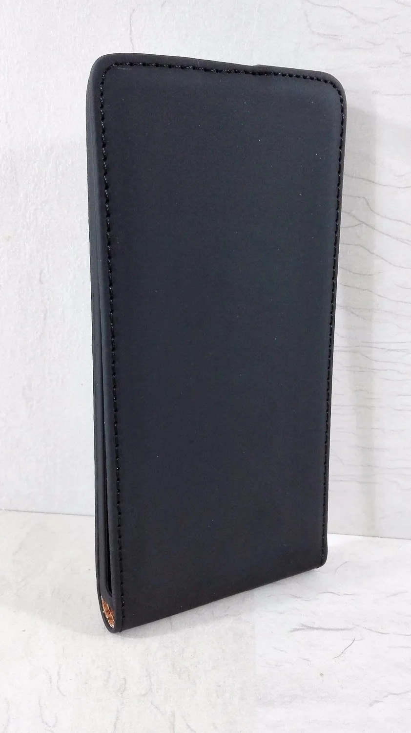 EAZY CASE Huawei P8 Lite 2015 Klapphülle Schwarz