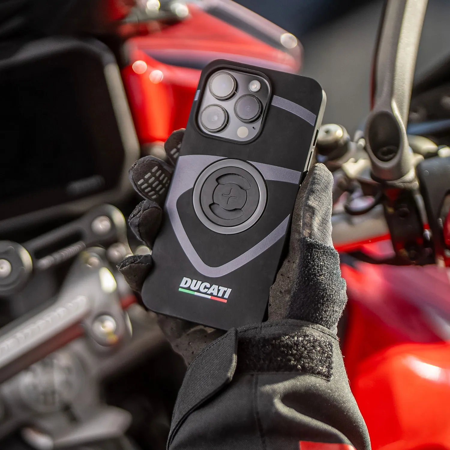 SP Connect Ducati Shield Handyhülle schwarz Halter-montage