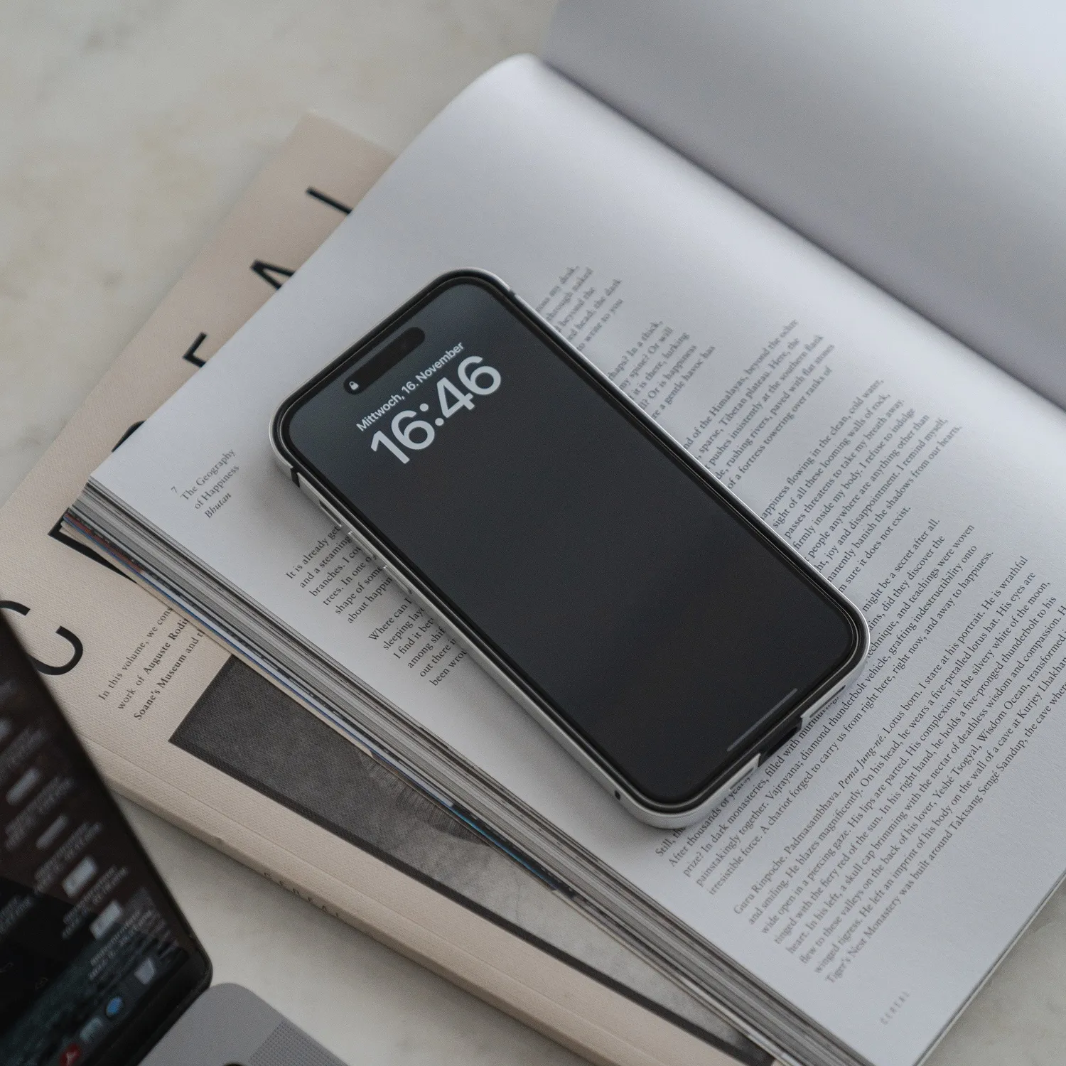 arktis AirZERO Alu-Bumper iPhone 14 Pro Silber