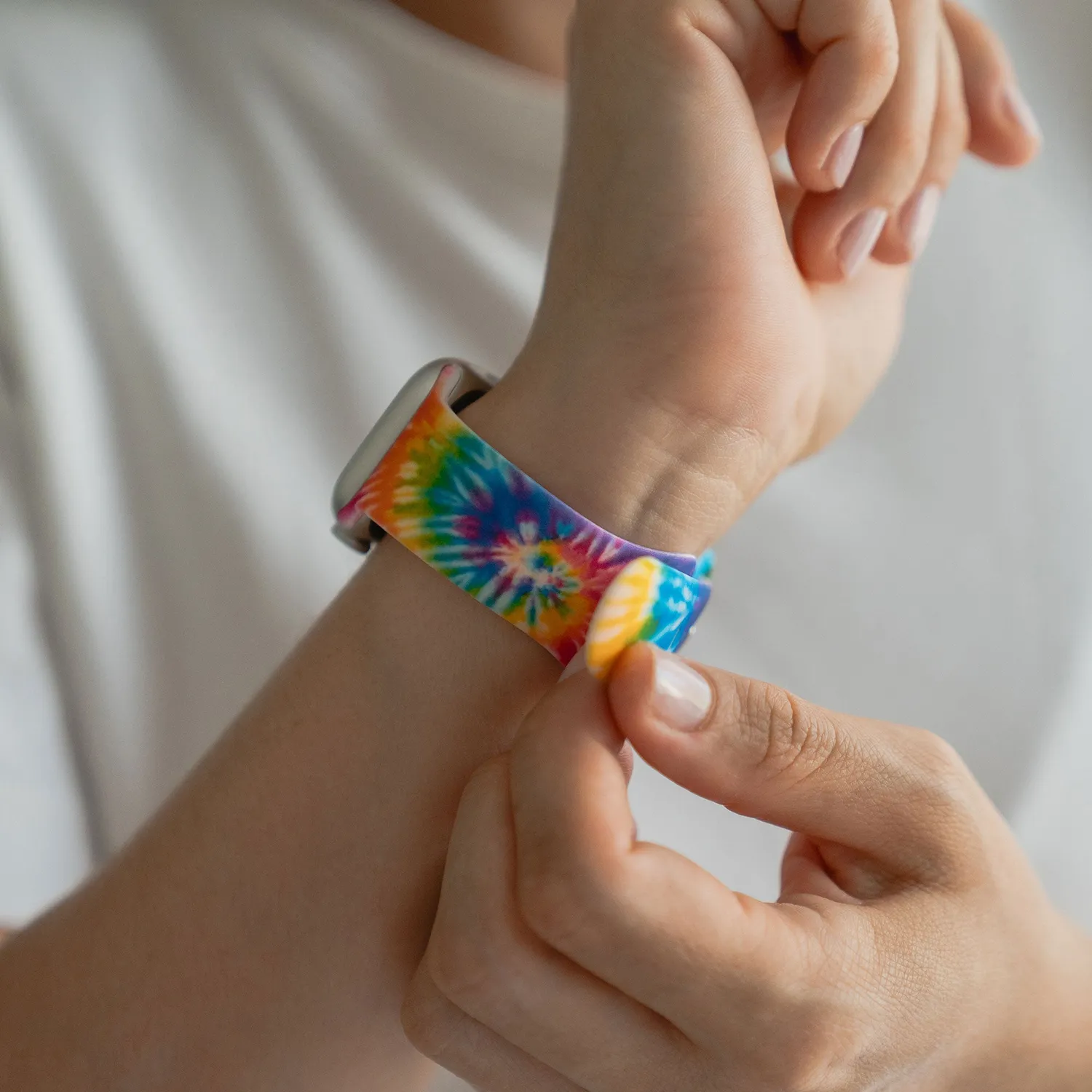 arktisband Batik Rainbow Apple Watch Armband Silikon bunt