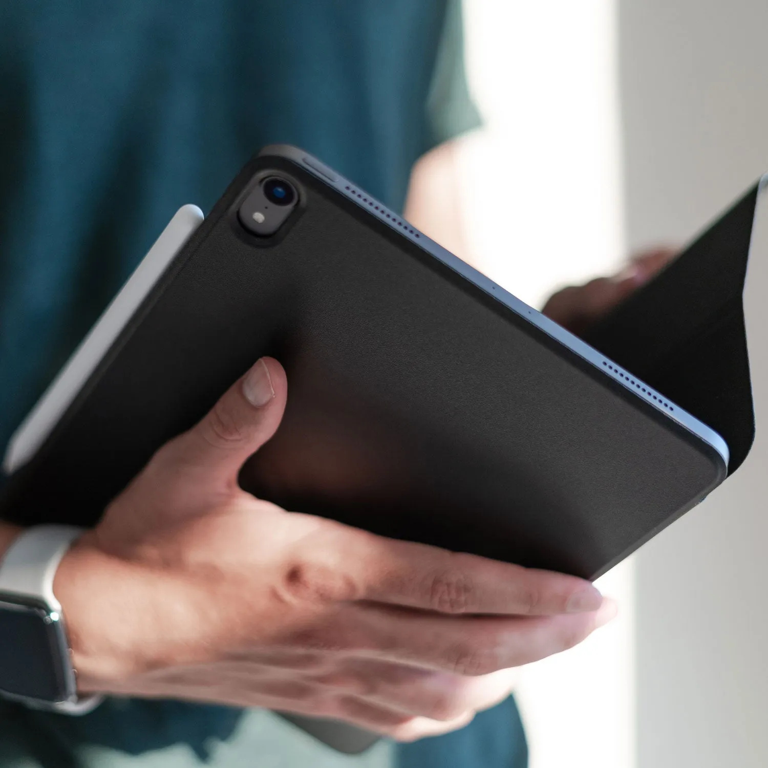 arktis Smart Case iPad Pro 11 2020-2022 Hülle schwarz