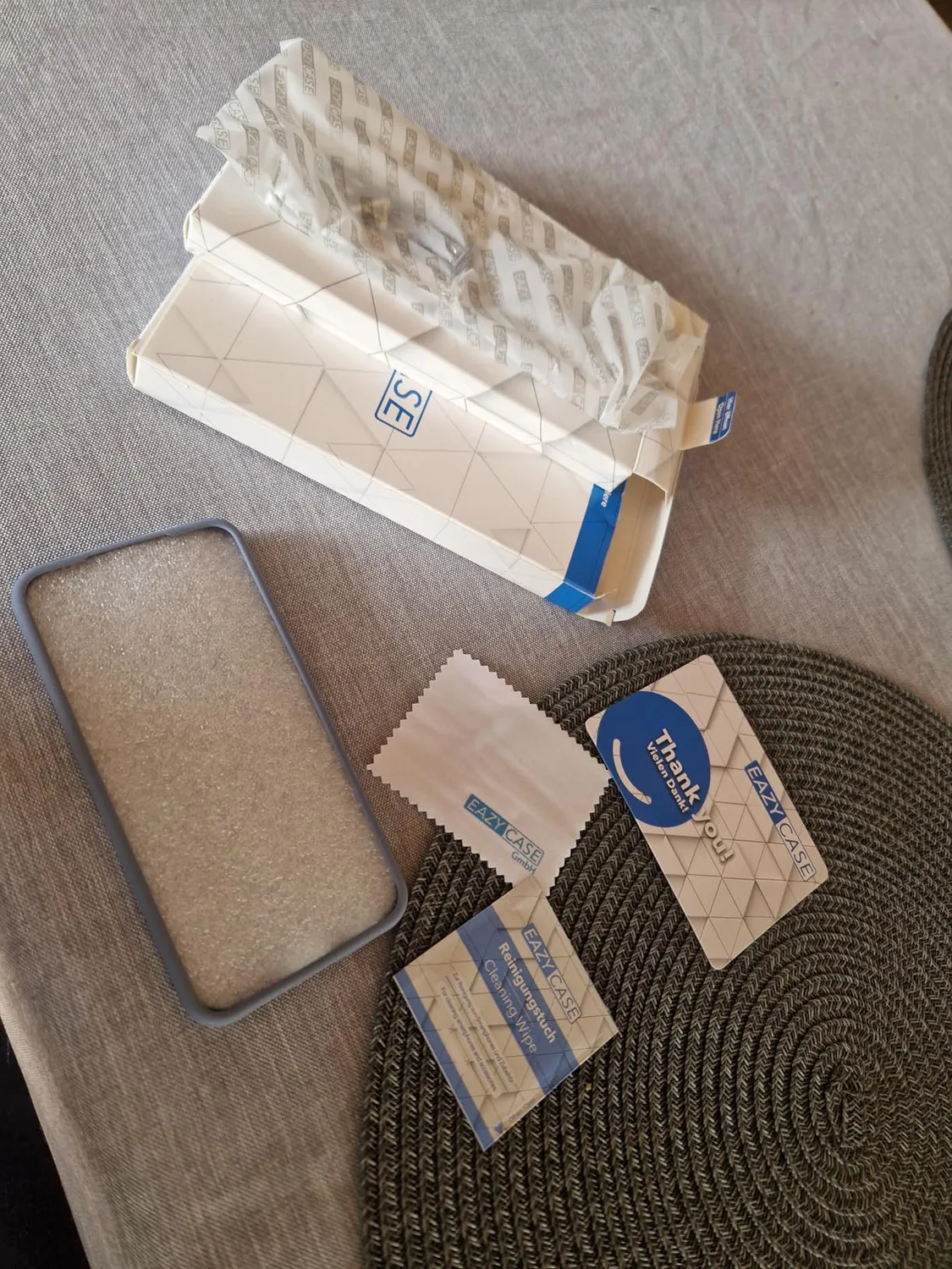EAZY CASE Galaxy S22 Plus 5G Silikonhülle Beere matt