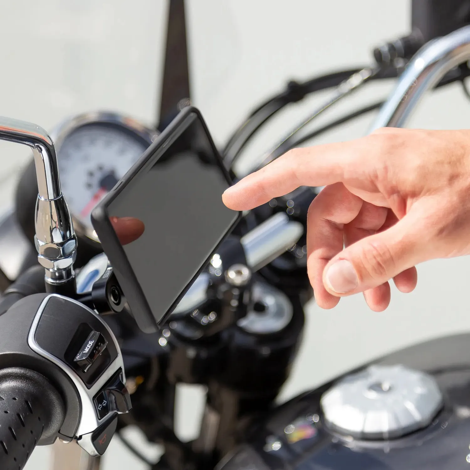 SP Connect Clutch Mount Pro Motorradhalterung Kupplung