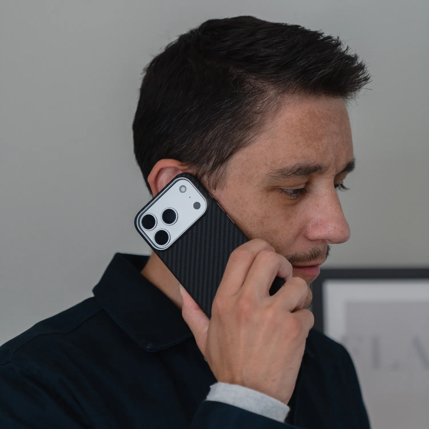 arktis Carbon Case Hülle iPhone 17 Pro Aramid MagSafe