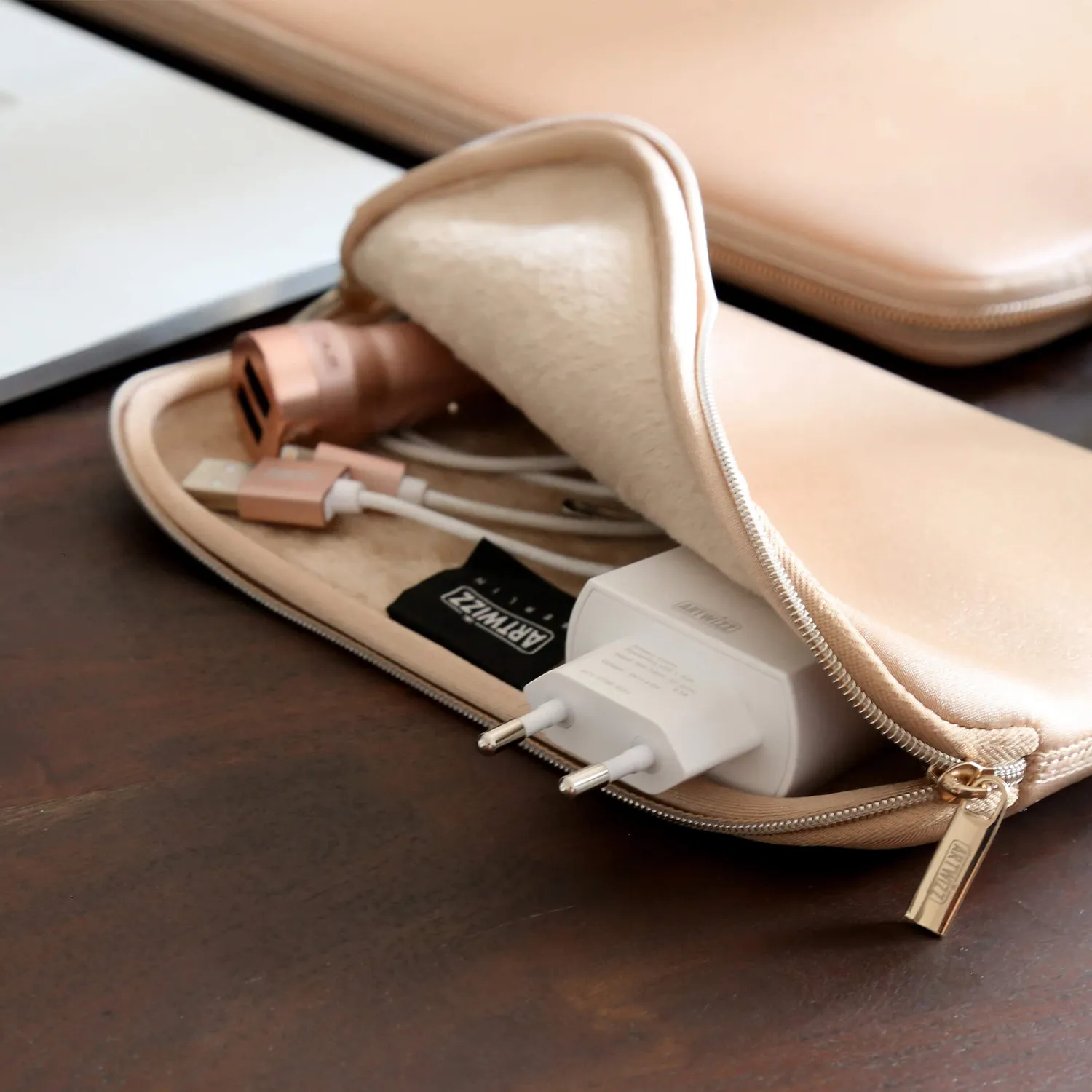 Artwizz Cable Sleeve Kabeltasche mit Reissverschluss