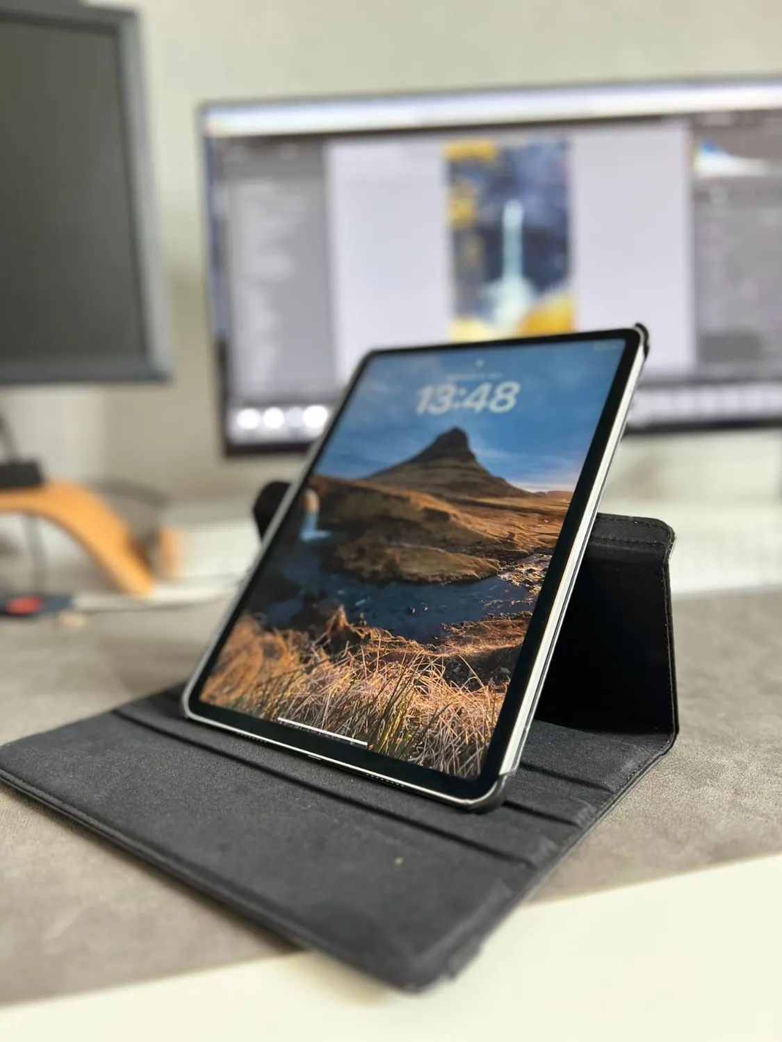 EAZY CASE iPad Pro 10,9" 2024 Tablethülle 360° Rot