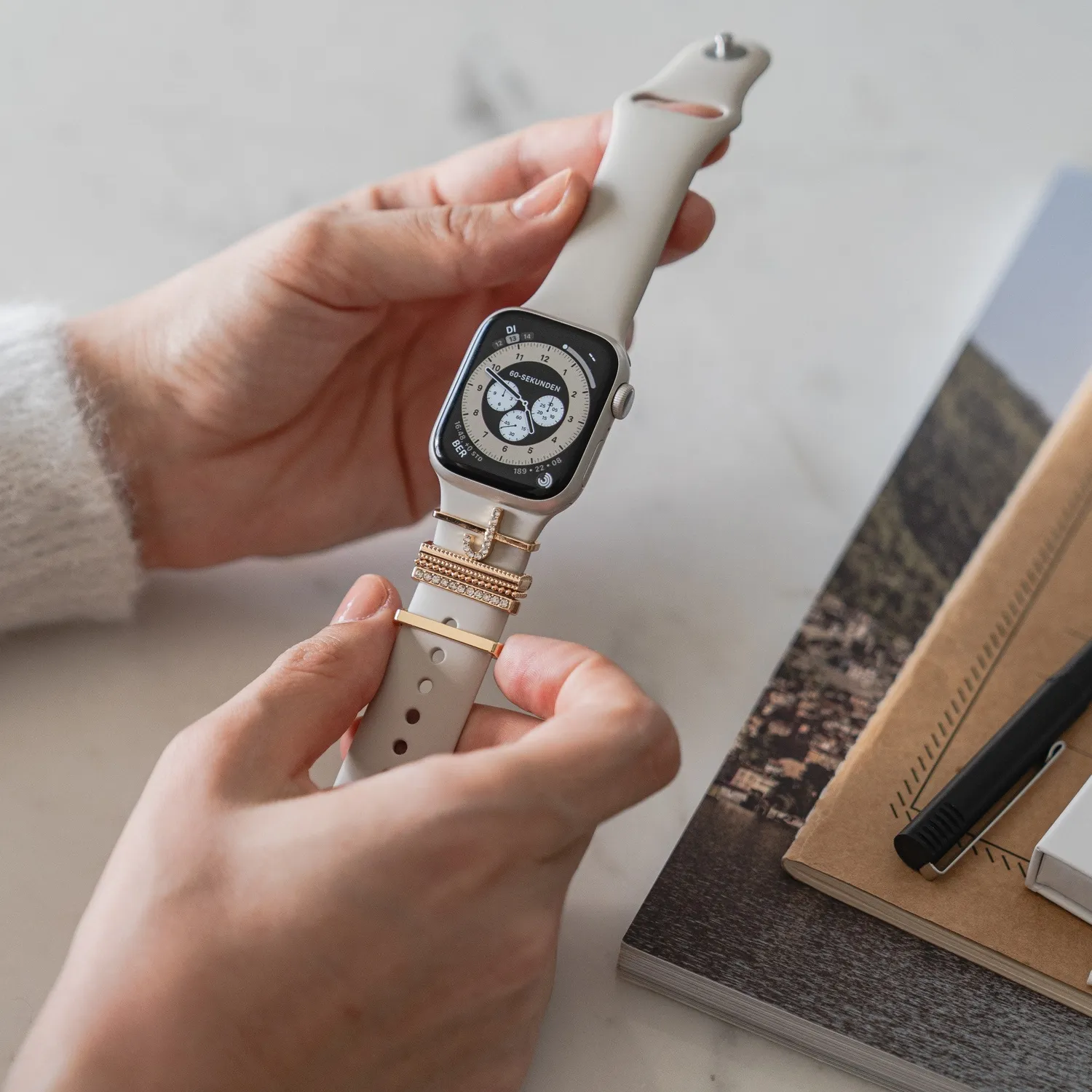 arktisband Buchstabe J Apple Watch Charm Edelstahl