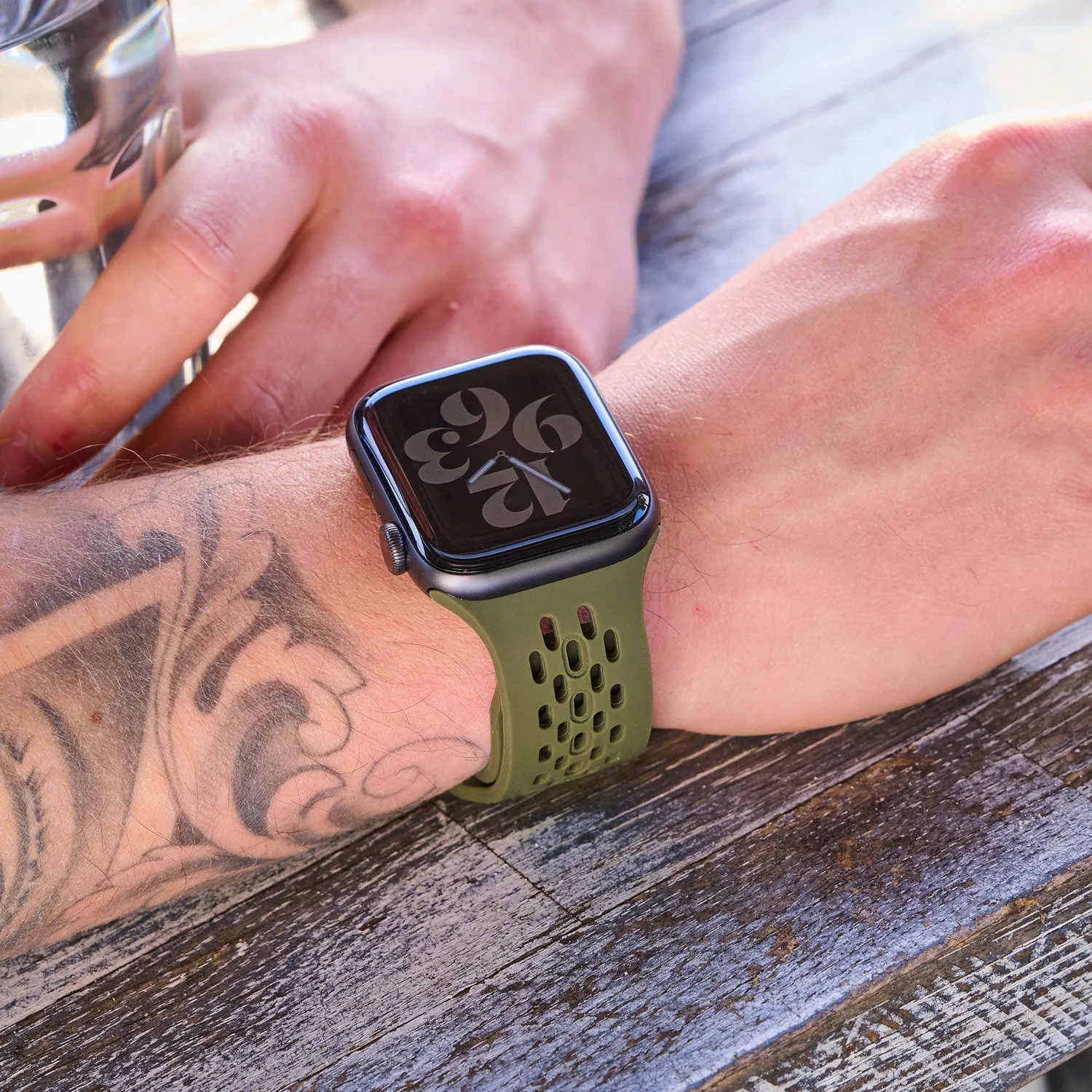 arktisband Move Apple Watch Sportarmband Silikon Loch-Design