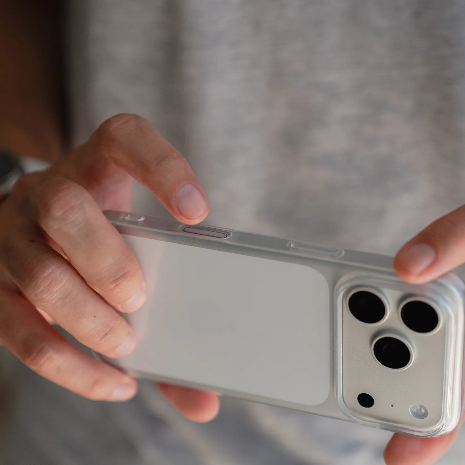 arktis iPhone 18 Pro ZERO Hülle transparent ultradünn