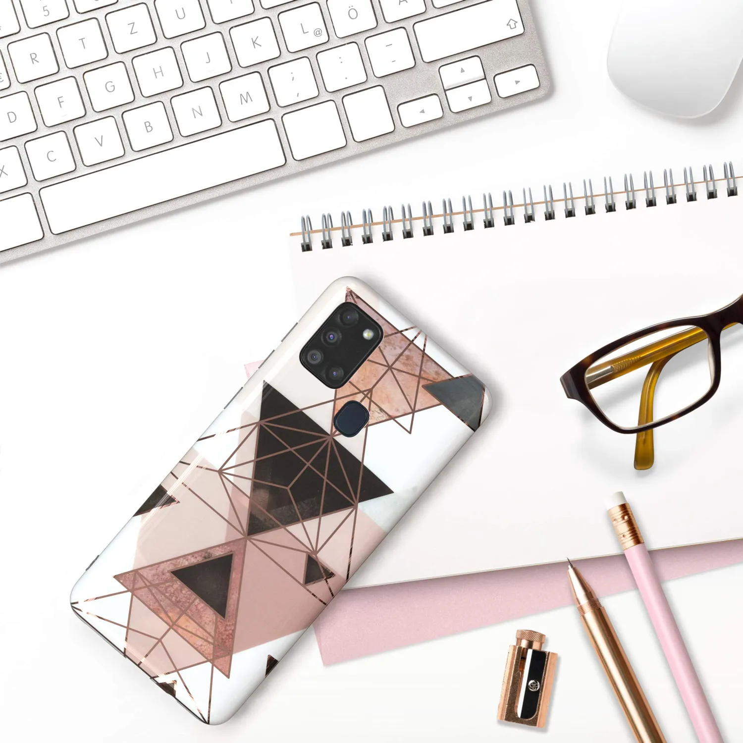 EAZY CASE Geometrie Galaxy A21s Silikonhülle Rosa Braun